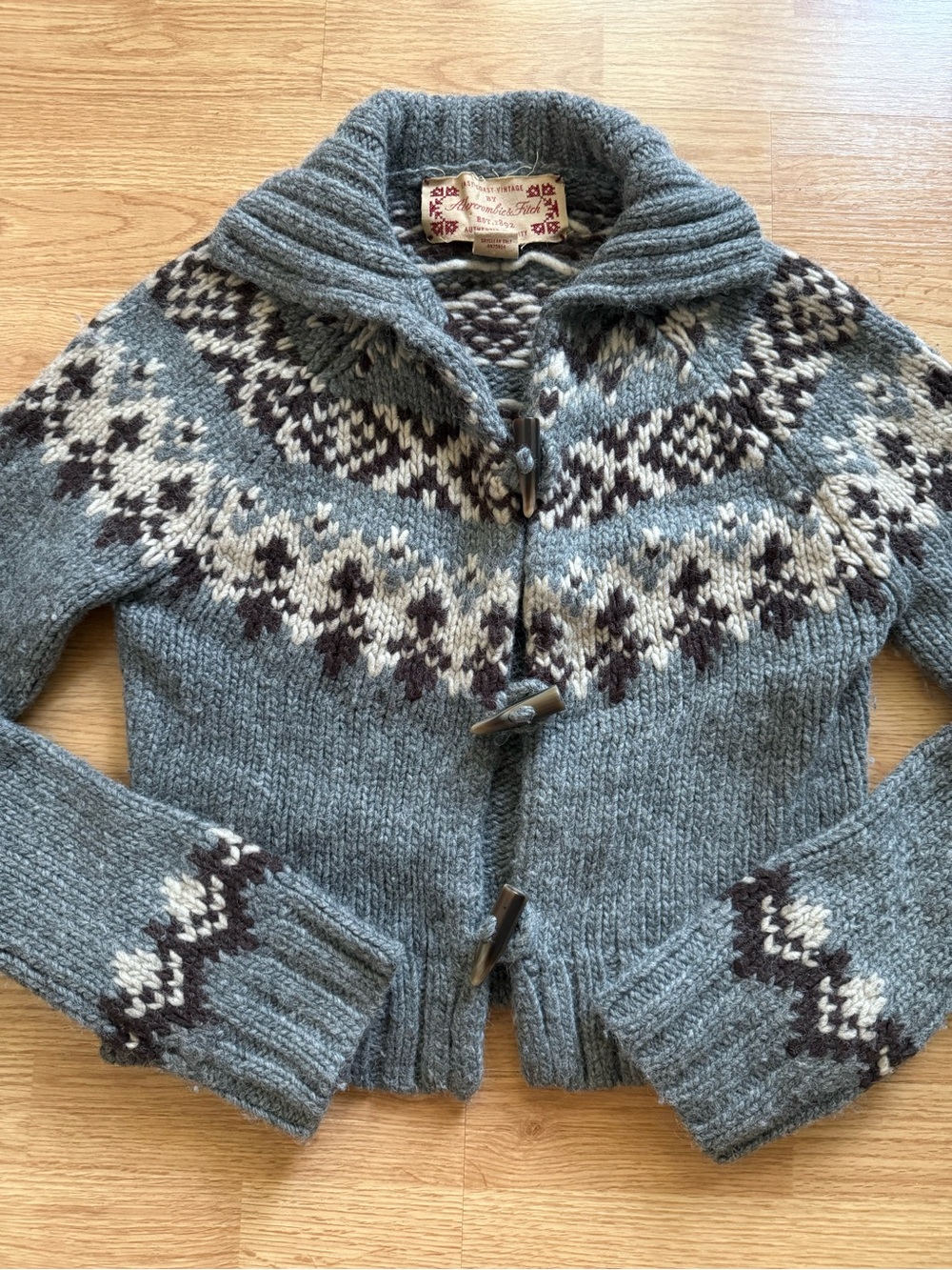 Vintage 90s Abercrombie & Fitch 100% Wool Fair Isle Toggle Cardigan Size L